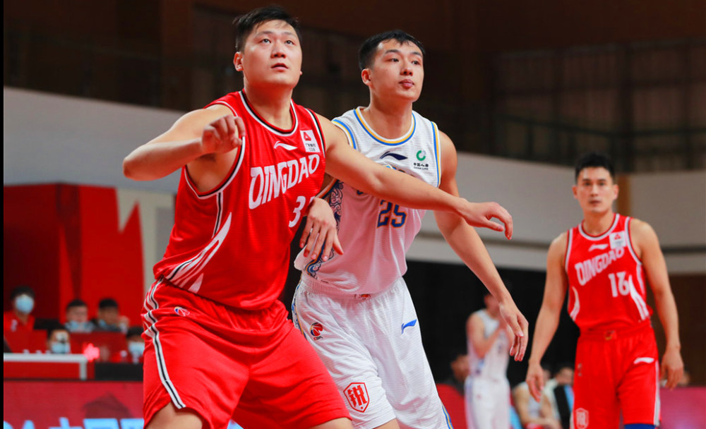 乐竞体育平台转折点芝加哥公牛伤情更新，CBA季后赛集结日攻防权衡，信心回归，医务组通报恢复的简单介绍